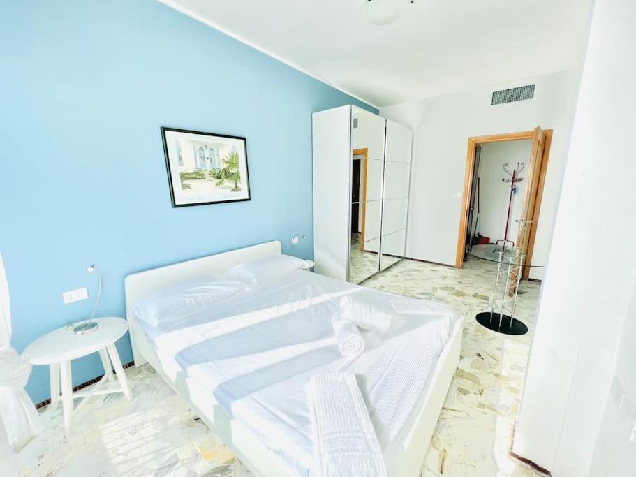 Suite Sunset 18 - Fronte Mare 산레모 외부 사진